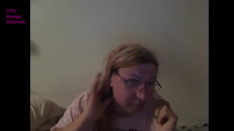 Snapshot of lady_delilah_ts chatting on November 3, 1:29 am Delilah-Catherine online show from November 3, 1:29 am