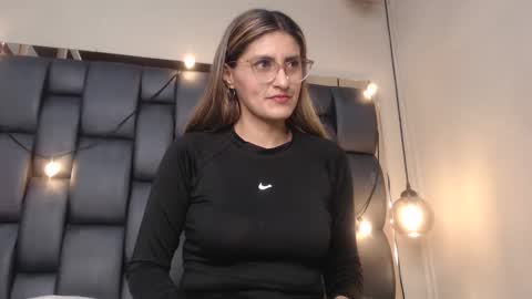 LADY  online show from March 2, 2:51 am