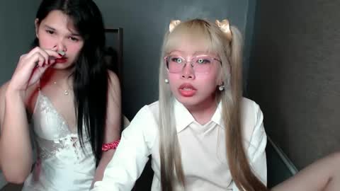 Snapshot of lady_galacticax chatting on December 27, 3:37 pm online show from December 27, 3:37 pm