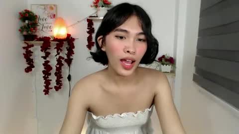   online show from February 8, 5:50 pm