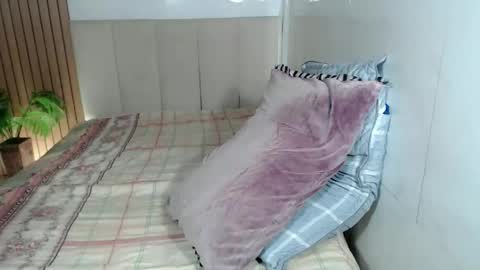   online show from February 10, 7:18 pm