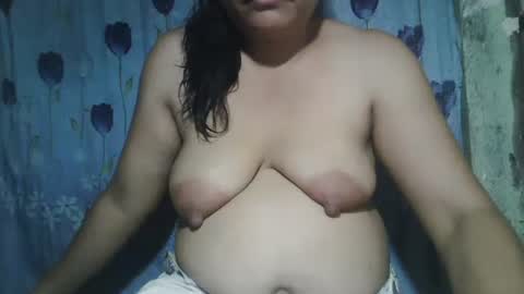 Snapshot of lady_love063 chatting on October 14, 5:30 am lady_love063 online show from October 14, 5:30 am