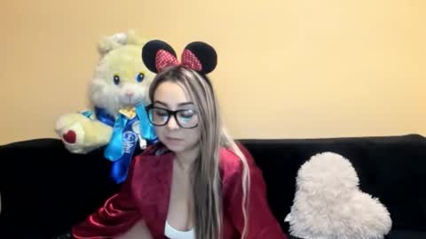 Lady Lyanna online show from November 3, 11:04 pm