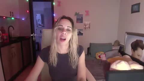lady_smile69 online show from October 24, 8:05 pm