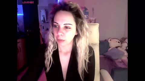 lady_smile69 online show from February 1, 3:38 am