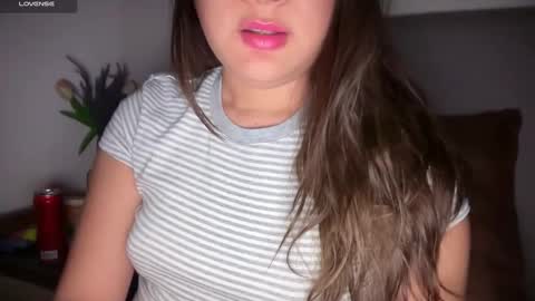 Snapshot of ladybird21 chatting on November 7, 7:14 pm Aria online show from November 7, 7:14 pm