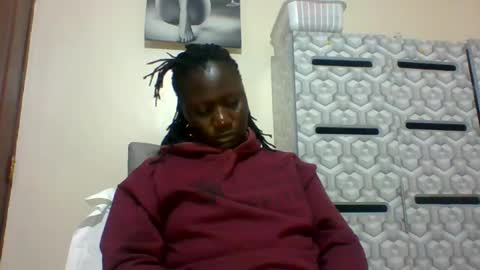 Snapshot of ladyblossoms19 chatting on January 16, 11:06 pm lindah32 online show from January 16, 11:06 pm