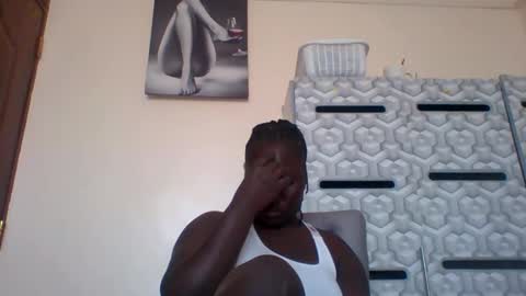 Snapshot of ladyblossoms19 chatting on January 21, 1:54 pm lindah32 online show from January 21, 1:54 pm