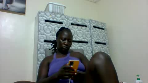 Snapshot of ladyblossoms19 chatting on March 4, 5:45 pm lindah32 online show from March 4, 5:45 pm