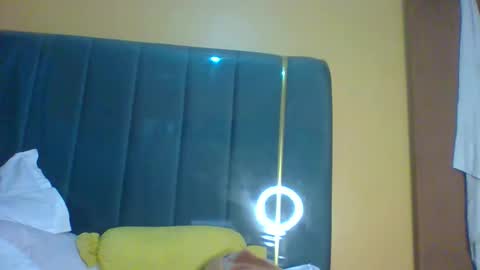 Snapshot of ladyblossoms19 chatting on September 22, 12:56 am lindah32 online show from September 22, 12:56 am