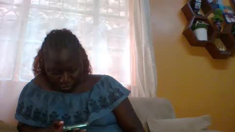 Snapshot of ladyblossoms19 chatting on September 23, 7:00 am lindah32 online show from September 23, 7:00 am