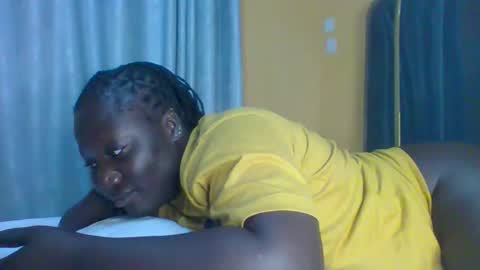 Snapshot of ladyblossoms19 chatting on October 7, 12:52 am lindah32 online show from October 7, 12:52 am