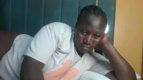 Snapshot of ladyblossoms19 chatting on October 16, 6:31 pm lindah32 online show from October 16, 6:31 pm