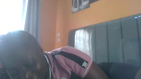 Snapshot of ladyblossoms19 chatting on November 24, 10:48 am lindah32 online show from November 24, 10:48 am