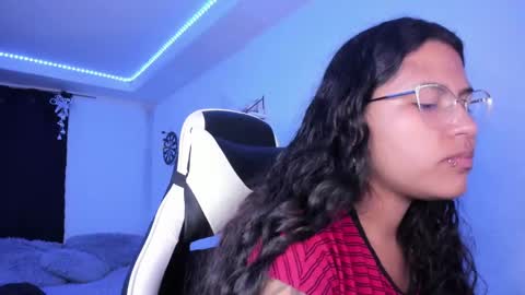 Snapshot of ladybrown_16 chatting on January 17, 3:12 am Lady online show from January 17, 3:12 am