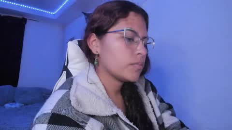 Snapshot of ladybrown_16 chatting on October 11, 7:29 am Lady online show from October 11, 7:29 am