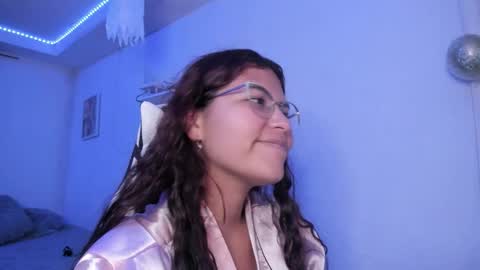 Snapshot of ladybrown_16 chatting on October 17, 2:26 am Lady online show from October 17, 2:26 am