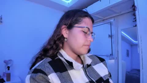  Lady  online show from May 31, 1:58 am
