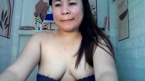 Snapshot of ladyhotsiren chatting on October 16, 6:14 am SEREN online show from October 16, 6:14 am