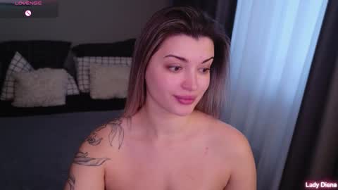 ladylancaster online show from December 1, 7:13 am