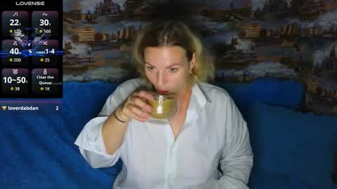 Snapshot of ladylucky_ chatting on September 22, 2:13 am ladylucky_ online show from September 22, 2:13 am