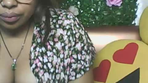 LadyXSnakes online show from October 19, 6:25 am