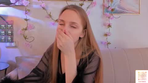 Snapshot of lafeti chatting on November 2, 6:27 am Lilia online show from November 2, 6:27 am