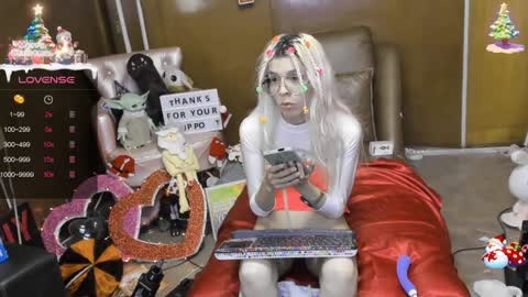 Snapshot of laflakita21 chatting on December 19, 1:50 am Skinnygirl online show from December 19, 1:50 am