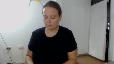  paola and a guest lol    online show from November 8, 11:54 am