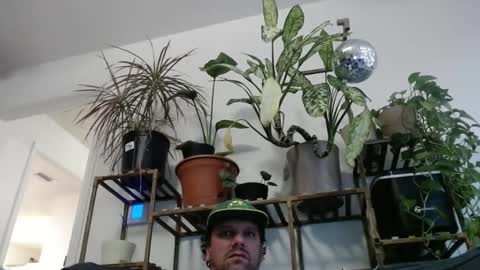 Snapshot of laidback_and_chill chatting on December 24, 7:11 pm Rick online show from December 24, 7:11 pm