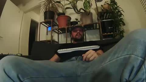 Snapshot of laidback_and_chill chatting on January 23, 5:56 am Rick online show from January 23, 5:56 am