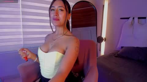 Laila  online show from February 24, 1:31 pm