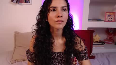 Snapshot of lailypink chatting on October 16, 1:50 am samanta online show from October 16, 1:50 am