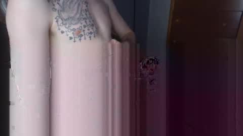 Snapshot of lakat133 chatting on November 18, 12:27 am lakat133 online show from November 18, 12:27 am