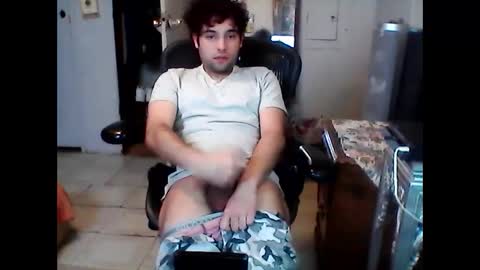 Snapshot of lakewood4523 chatting on February 10, 10:30 pm Carlosss online show from February 10, 10:30 pm