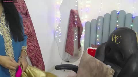 Laskhmirani online show from April 14, 12:00 pm