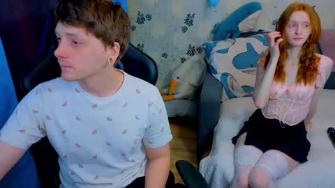 Snapshot of laksmrrr chatting on February 13, 10:11 am Lu Alex online show from February 13, 10:11 am