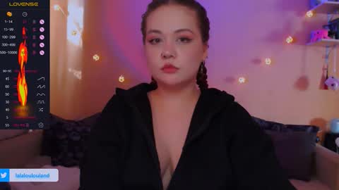 Nicky online show from October 18, 12:06 pm