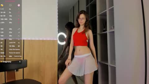 Julia online show from October 24, 8:16 pm