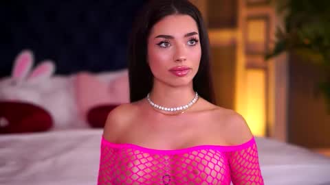 Snapshot of lalaroze chatting on December 14, 7:51 pm Lala online show from December 14, 7:51 pm