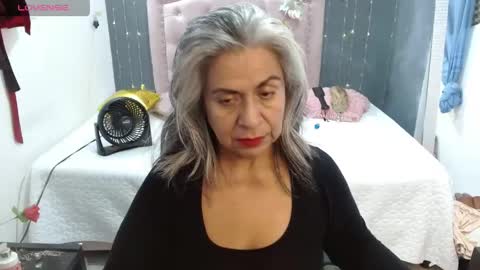 lalisha online show from May 26, 11:45 pm