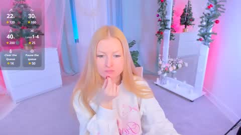 Snapshot of laly_peach chatting on December 31, 3:42 pm Laly online show from December 31, 3:42 pm