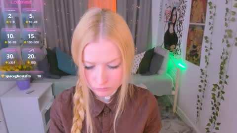 Snapshot of laly_peach chatting on February 12, 5:16 pm Laly online show from February 12, 5:16 pm
