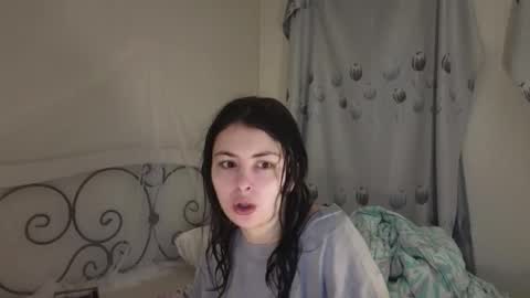 Snapshot of lama111111mama chatting on January 20, 1:18 am I work 5PM to 9 PM EST New York online show from January 20, 1:18 am