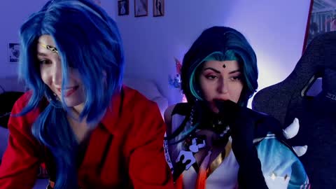 just call me Lana  and her security online show from December 8, 11:46 am