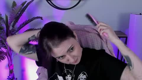 just call me Lana  and her security online show from March 6, 6:26 pm