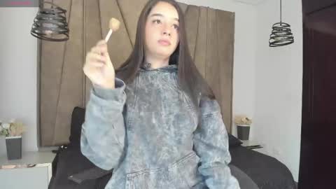 Snapshot of lana_collins_ chatting on February 18, 5:58 am Lana online show from February 18, 5:58 am