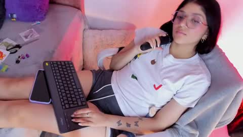 ... .          . ... online show from March 9, 3:16 pm