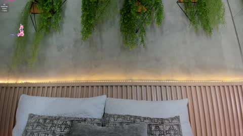 lana_lann online show from January 31, 12:40 pm