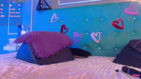 Snapshot of lana_queen13 chatting on February 20, 6:52 pm Angel IG online show from February 20, 6:52 pm